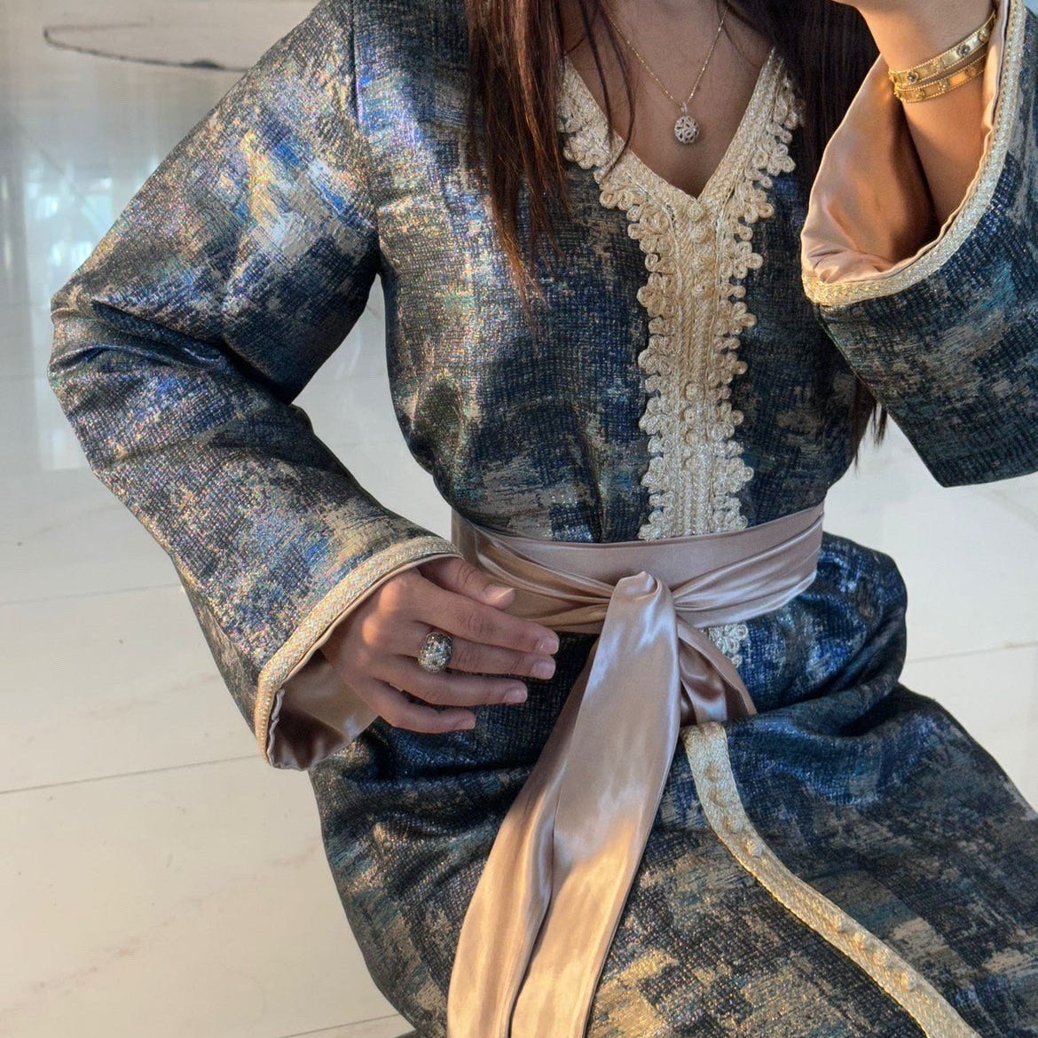 Caftan Majesté Orientale – Bleu Nuit & Or